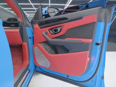 Used 2022 Lamborghini Urus image 51