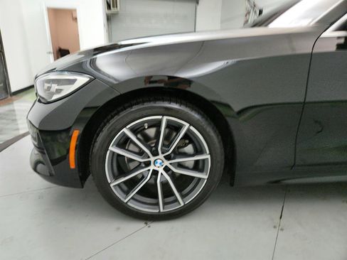 Used 2019 BMW 330i Sedan w/ Driving Assistance Package RWD image 31