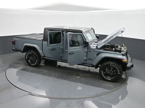Used 2024 Jeep Gladiator Sport AWD/4WD image 47