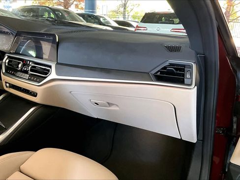 Used 2023 BMW 430i Convertible w/ M Sport Package image 17