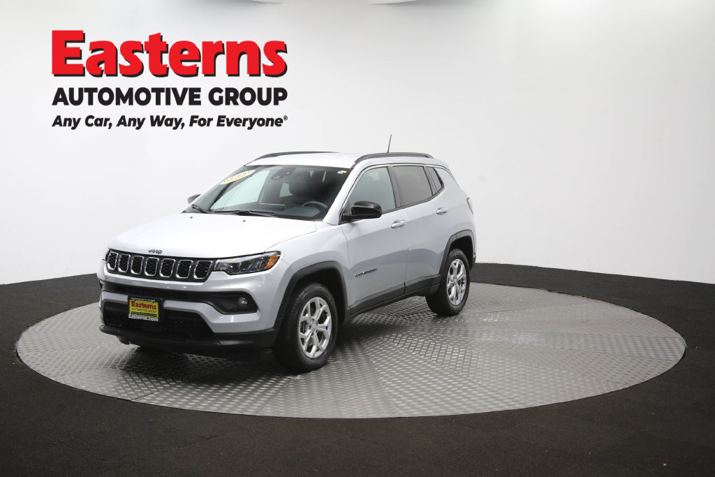 Used 2024 Jeep Compass Latitude AWD/4WD image 58