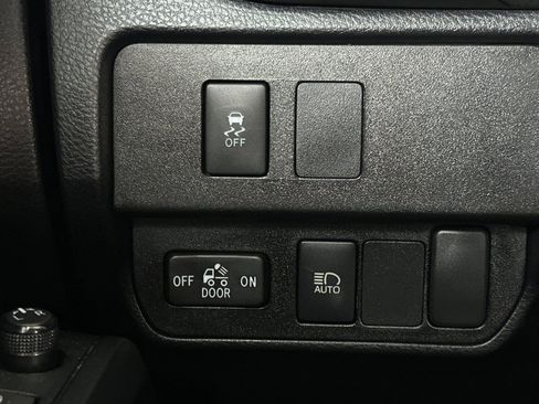 Certified 2022 Toyota Tacoma SR image 29