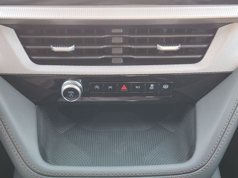 New 2026 Ford Explorer Active w/ Active Comfort Package image 19