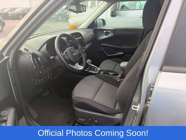 Used 2024 Kia Soul EX FWD image 3