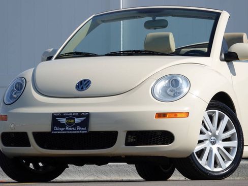 Used 2008 Volkswagen Beetle SE FWD image 39