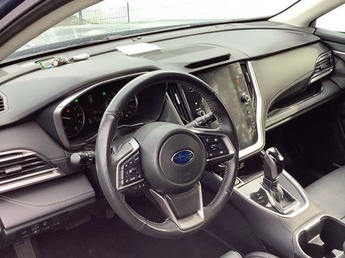 Used 2025 Subaru Outback Limited XT image 3