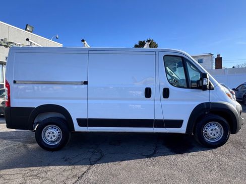 Used 2025 RAM ProMaster 1500 w/ Safety Group FWD image 9