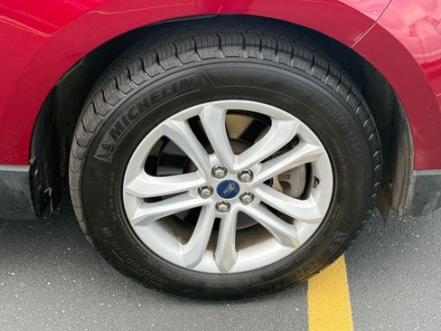 Certified 2019 Ford Edge SEL w/ Equipment Group 201A AWD/4WD image 12