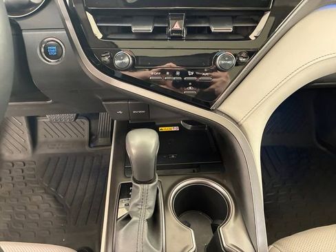 Used 2023 Toyota Camry XSE w/ Navigation Package image 21