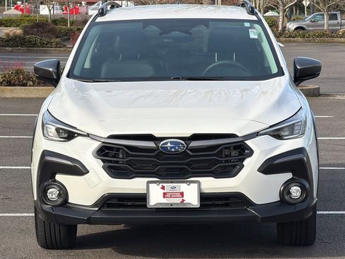 Used 2025 Subaru Crosstrek 2.5i Limited w/ Crosstrek Mirror Package image 9