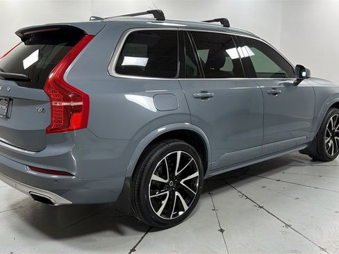 Used 2020 Volvo XC90 T6 Momentum w/ Protection Package Premier image 5