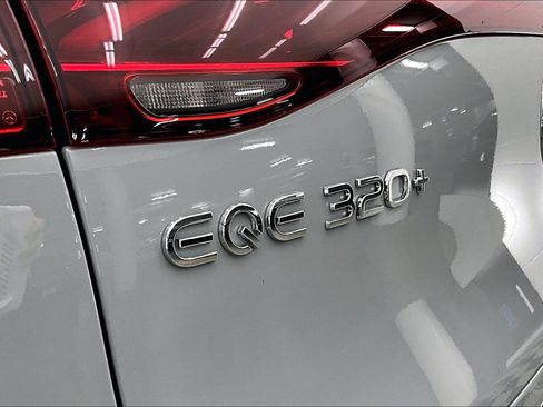 Used 2026 Mercedes-Benz EQE 320+ SUV image 30