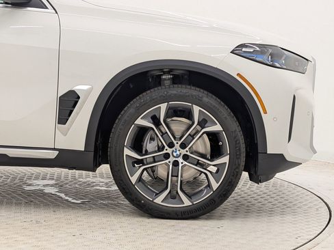 Used 2026 BMW X5 xDrive40i w/ Climate Comfort Package AWD/4WD image 13
