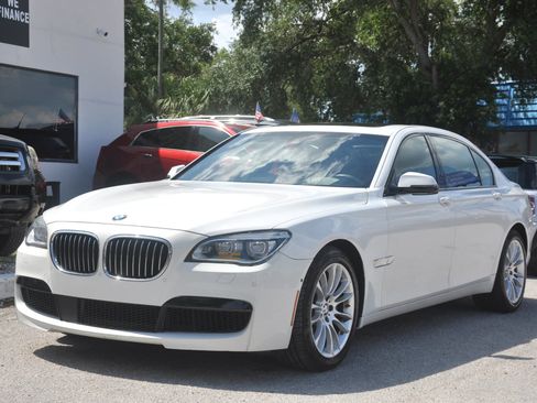 Used 2015 BMW 750Li RWD image 3