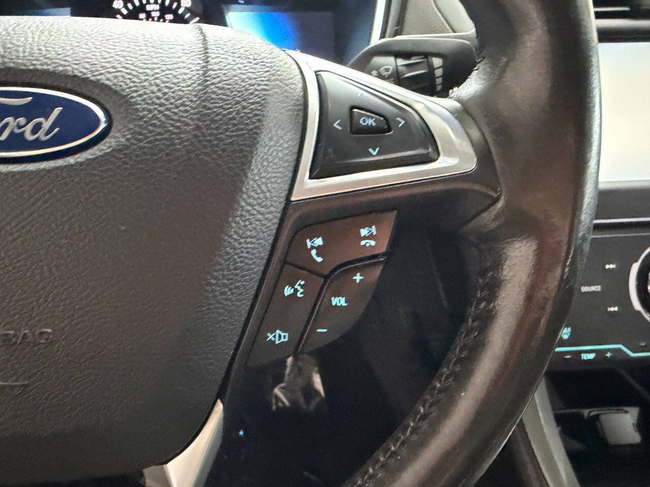Used 2014 Ford Fusion Titanium FWD image 24