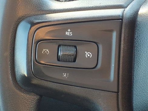 Used 2022 Chevrolet Silverado 2500 Custom w/ Custom Value Package image 19