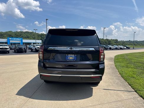Used 2023 Chevrolet Suburban LS AWD/4WD image 5