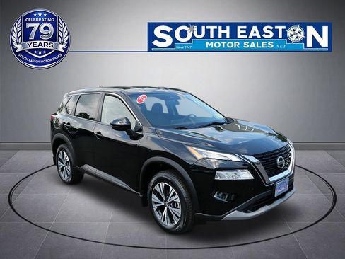 Used 2022 Nissan Rogue SV AWD/4WD image 2