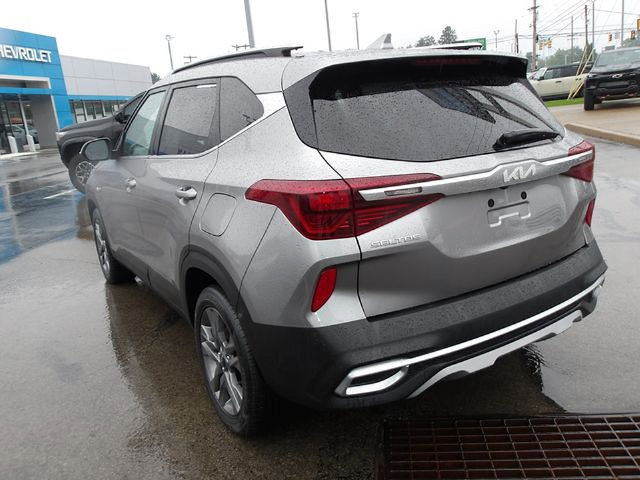 Used 2023 Kia Seltos S AWD/4WD image 5