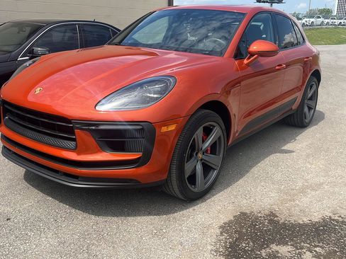 Used 2022 Porsche Macan S image 3