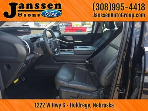 Used 2025 Ford Expedition Max Active AWD/4WD image 9