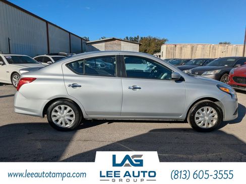 Used 2017 Nissan Versa SV image 2