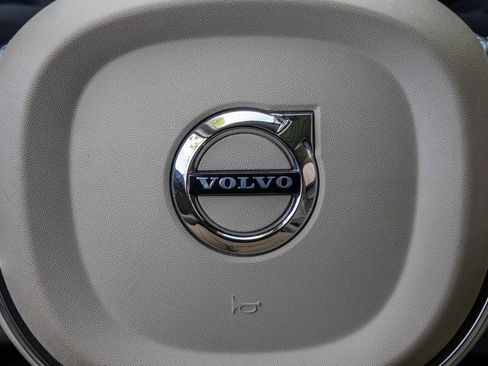 Used 2024 Volvo XC90 T8 Ultimate w/ Lounge Package image 23