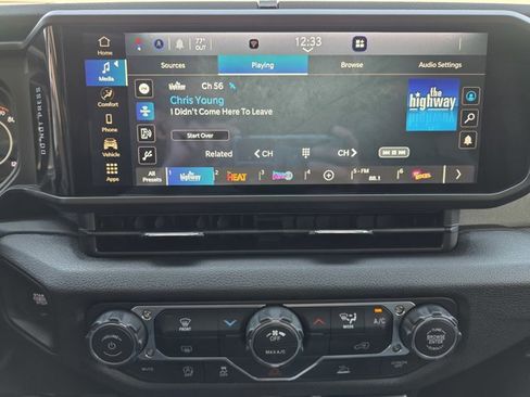 Used 2026 Jeep Wrangler Unlimited Sport AWD/4WD image 8