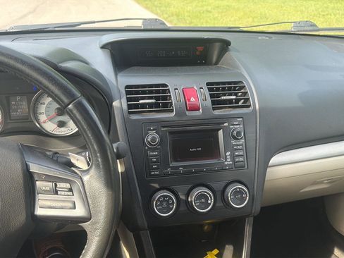 Used 2012 Subaru Impreza 2.0i Limited AWD/4WD image 7