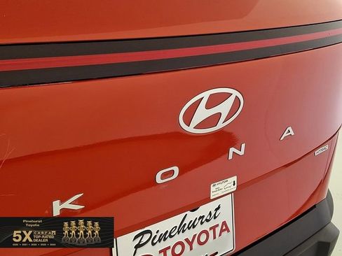 Certified 2025 Hyundai Kona SEL AWD/4WD image 36