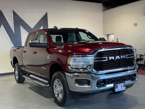 Used 2021 RAM 2500 Big Horn AWD/4WD image 3