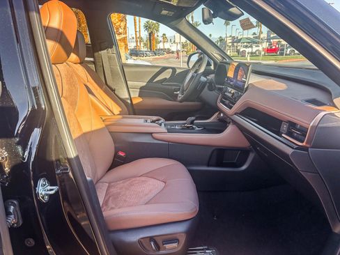 New 2026 Toyota Grand Highlander AWD Hybrid image 19