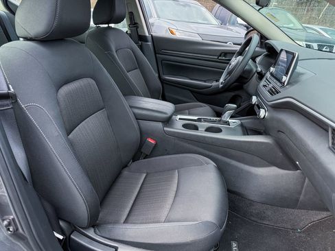 Certified 2025 Nissan Altima 2.5 S image 7