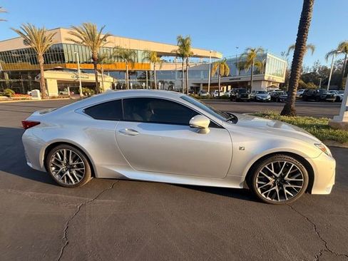 Used 2016 Lexus RC 200t RWD image 4