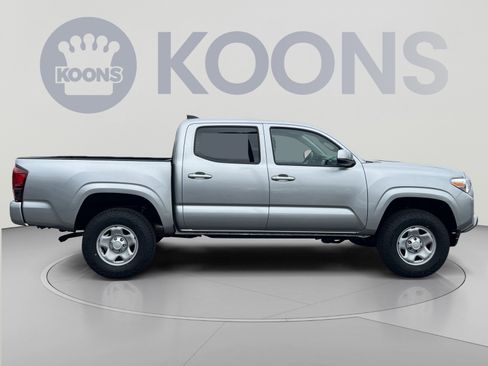 Used 2023 Toyota Tacoma SR AWD/4WD image 8
