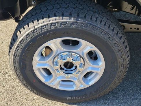 New 2026 Ford F250 XLT w/ FX4 Off-Road Package AWD/4WD image 5