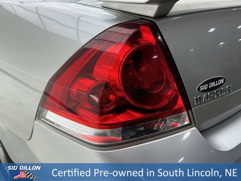 Used 2017 Chevrolet Impala LT image 21