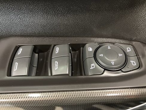 Used 2020 GMC Sierra 1500 AT4 w/ AT4 Premium Package image 13