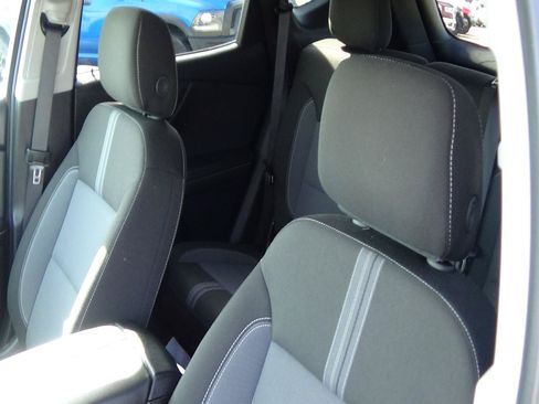 Used 2025 Chevrolet Blazer LT FWD image 15