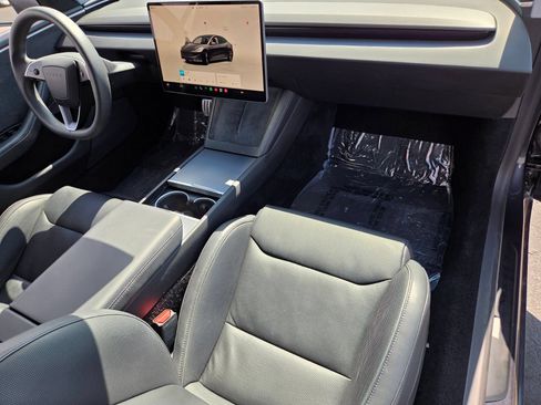 Used 2025 Tesla Model 3 Performance AWD/4WD image 17