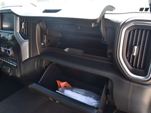 Used 2022 Chevrolet Silverado 3500 LT w/ Convenience Package image 27