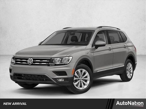 Used 2019 Volkswagen Tiguan SE image 1