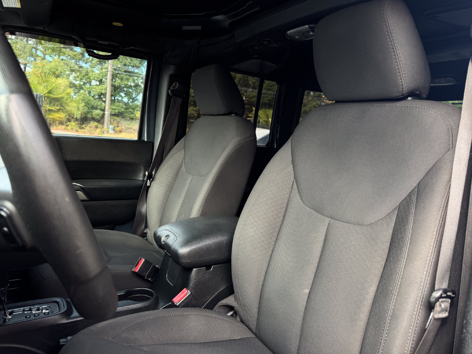 Used 2016 Jeep Wrangler Unlimited Sport w/ Quick Order Package 24S AWD/4WD image 11