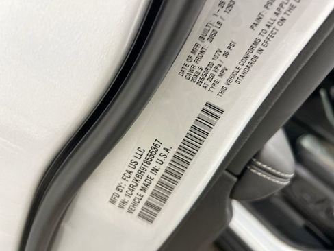 New 2026 Jeep Grand Cherokee L Limited image 30