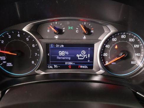 Used 2019 Chevrolet Equinox LT w/ Driver Convenience Package AWD/4WD image 4