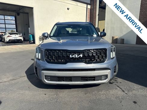 Used 2024 Kia Telluride SX Prestige AWD/4WD image 2