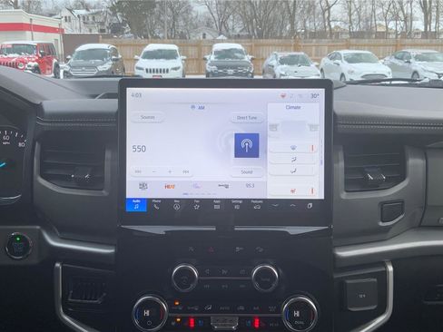 Used 2024 Ford Expedition XLT image 13