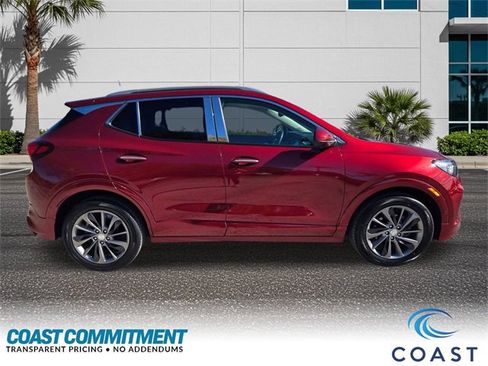 Used 2022 Buick Encore GX Essence w/ Advanced Technology Package image 5