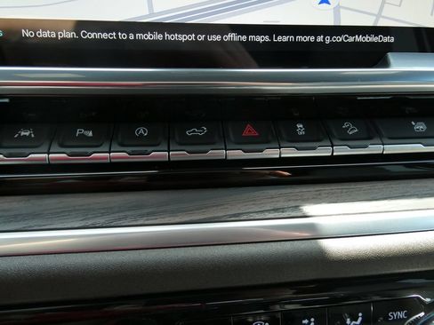 Certified 2026 GMC Sierra 1500 SLT w/ SLT Premium Plus Package AWD/4WD image 34