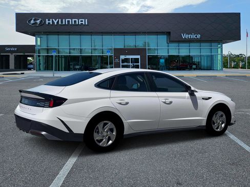 New 2026 Hyundai Sonata SE FWD image 8